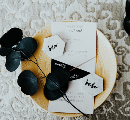 前沿知识库：AI填图优化 - 智能图像补全技术，轻松修复老照片与医学影像