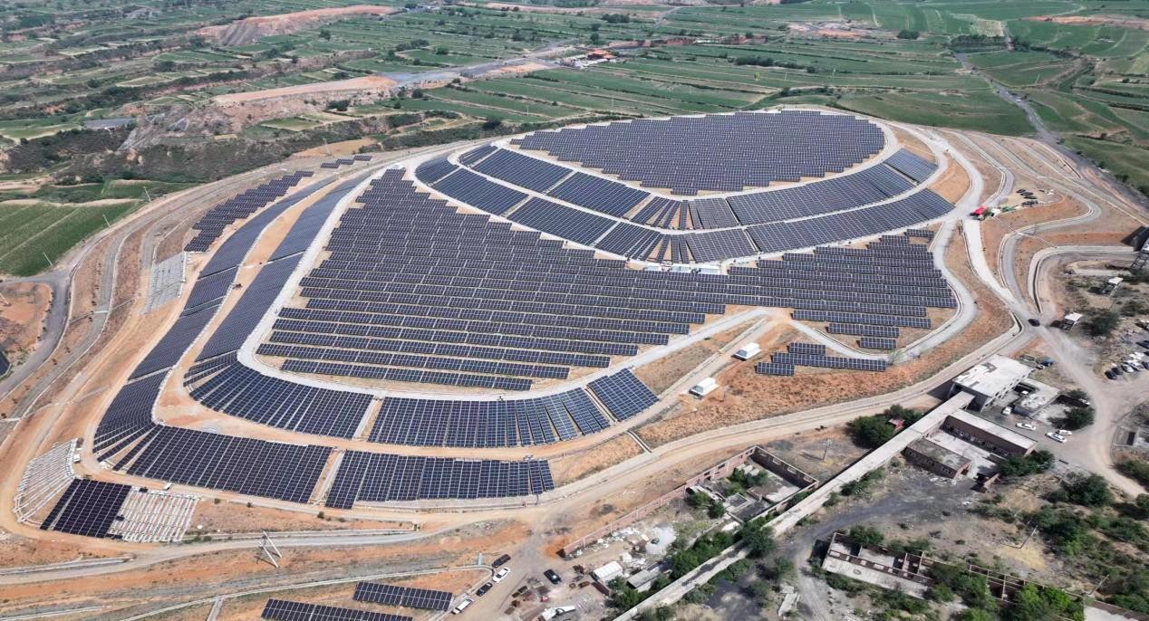 低碳技术：矸石填埋生态修复 - 告别黑色伤疤，重塑绿色家园的智慧方案