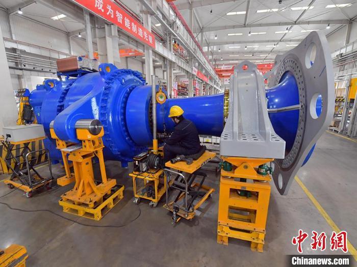 智能装备技术:无人值守压风机站如何实现高效自动化运行与成本优化 智能装备技术:无人值守压风机站如何实现高效自动化运行与成本优化
