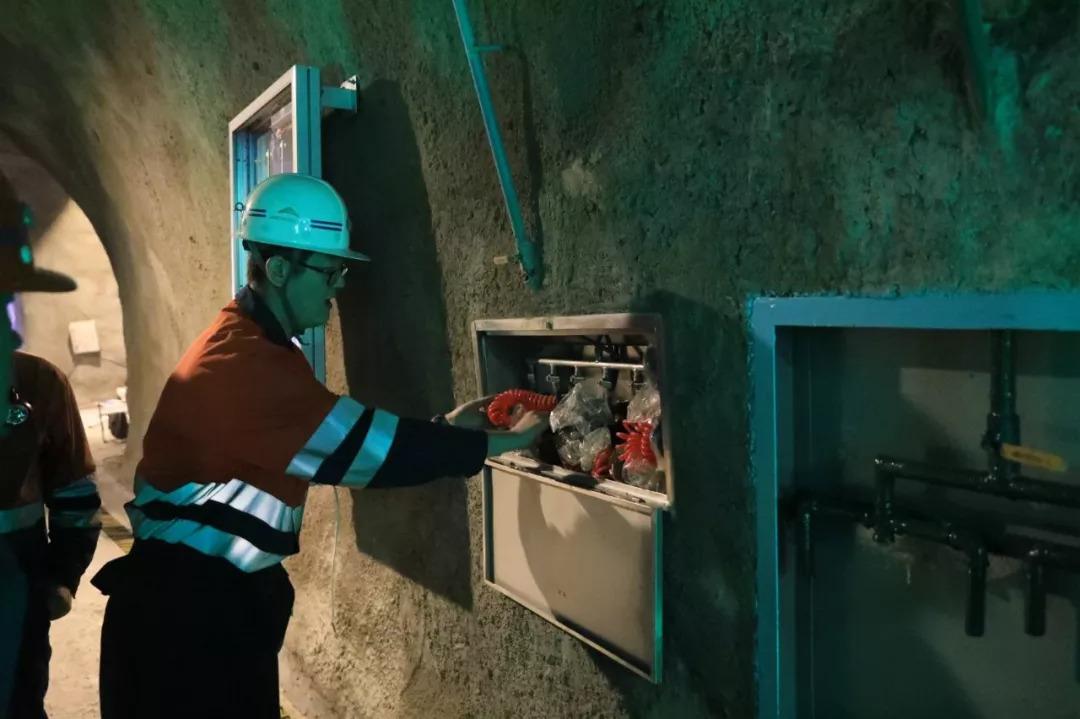 矿山知识库:照明光感控制 - 智能照明系统如何提升矿井安全与节能效率 矿山知识库:照明光感控制 - 智能照明系统如何提升矿井安全与节能效率