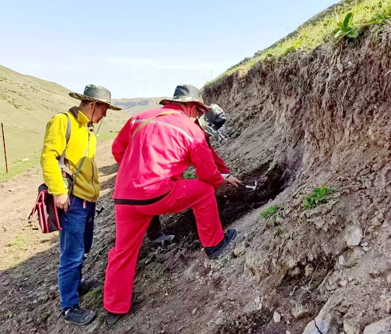 地质数字技术:煤层模拟优化 - 提升煤矿开采效率与安全性的智能解决方案 地质数字技术:煤层模拟优化 - 提升煤矿开采效率与安全性的智能解决方案